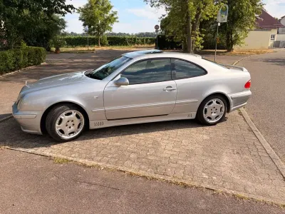 Gebraucht Mercedes CLK320 218 PS (160 kW) 1998 Silber Coupé