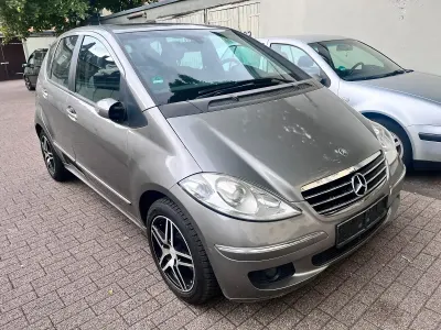 Gebraucht Mercedes A150 90 PS (66 kW) 2007 Silber Kleinwagen