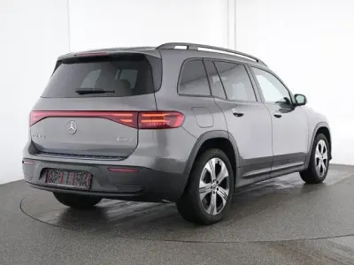 Gebraucht Mercedes EQB300 Electric Art 167 kW (228 PS) 2025 lack mountaingrau SUV
