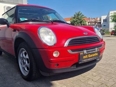 Rot Gebraucht 2002 Mini ONE Kleinwagen | 2.700 € (Fairer Preis)