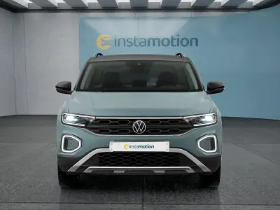 Usata VW T-Roc 150 CV (110 kW) 2025 Blu SUV
