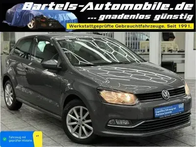 Gebraucht VW Polo LOUNGE 90 PS (66 kW) 2015 Grau Limousine