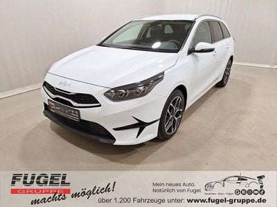 Neu Kia Ceed Sportswagon Style 140 PS (102 kW) 2025 Cararraweiss Kombi