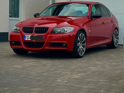 Gebraucht BMW 325 M Sport 218 PS (160 kW) 2007 Rot Limousine
