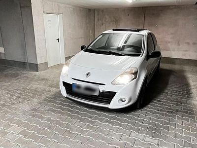 Gebraucht Renault Clio II Night&Day 2011 Weiß Kleinwagen