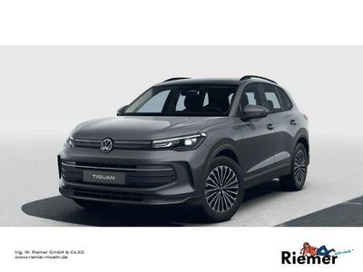 Grau Neu 2025 VW Tiguan Life SUV | 50.525 € (Etwas zu teuer)