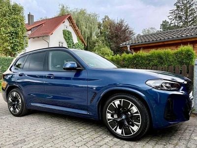 Gebraucht BMW iX3 Impressive 210 kW (286 PS) 2022 Blau SUV
