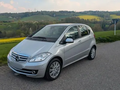 Brugt Mercedes A180 Elegance 116 HK (85 kW) 2010 Sølv Sedan