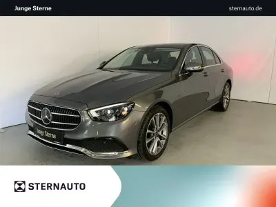 Gebraucht Mercedes E300 Avantgarde 306 PS (225 kW) 2021 Metalliclack selenitgrau Limousine