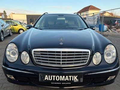 Usata Mercedes E240 Elegance 177 CV (130 kW) 2004 Blu Station wagon