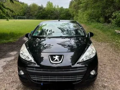 Gebraucht Peugeot 207 CC Urban Move 120 PS (88 kW) 2012 Schwarz Cabrio