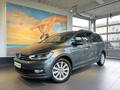 Gebraucht VW Touran Highline 150 PS (110 kW) 2017 Indiumgrau Van / Kleinbus