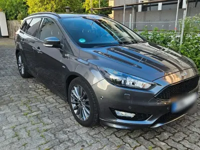Gebraucht Ford Focus ST-Line 182 PS (133 kW) 2018 Grau Kombi