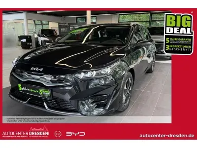 Gebraucht Kia Ceed Sportswagon Spirit 141 PS (103 kW) 2022 (1k) zilinaschwarz met. Kombi