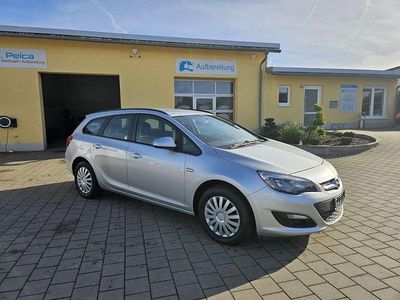 Silber Gebraucht 2014 Opel Astra Edition Kombi | 2.700 € (Guter Preis)