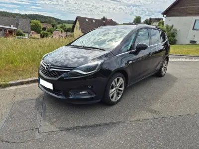 Gebraucht Opel Zafira Ultimate 170 PS (125 kW) 2018 Schwarz Van / Kleinbus