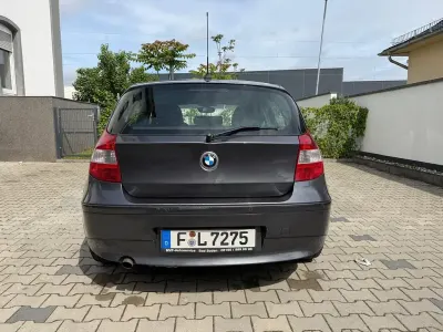 Gebraucht BMW 116 122 PS (89 kW) 2006 Grau Kleinwagen