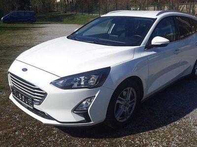 Second-hand Ford Focus Cool & Connect 120 CP (88 kW) 2022 Alb Berlinǎ