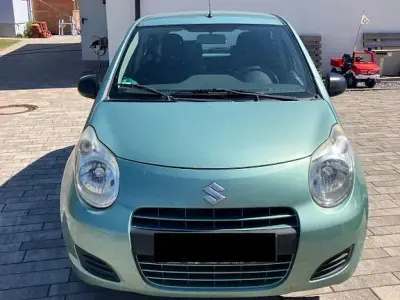 Gebraucht Suzuki Alto Basic 68 PS (50 kW) 2011 Grün Kleinwagen