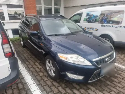 Gebraucht Ford Mondeo Titanium 140 PS (102 kW) 2009 Blau Kombi