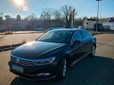 Gebraucht VW Passat Highline 220 PS (161 kW) 2016 Schwarz Limousine