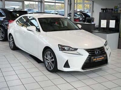 Lexus IS300h