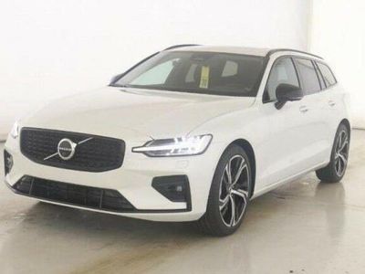 Gebraucht Volvo V60 Plus 197 PS (144 kW) 2024 Crystal white pearl (weiß) Kombi