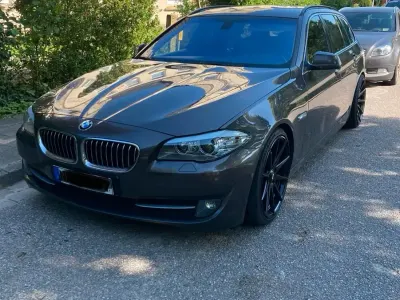 Gebraucht BMW 525 218 PS (160 kW) 2012 Braun Limousine