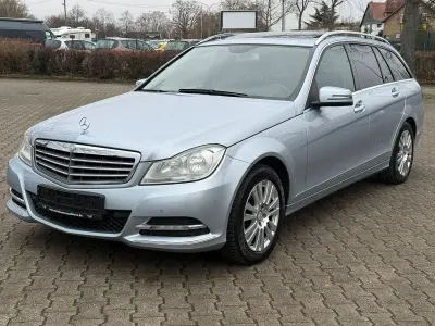 Gebraucht Mercedes C200 Elegance 136 PS (100 kW) 2013 Silber Kombi