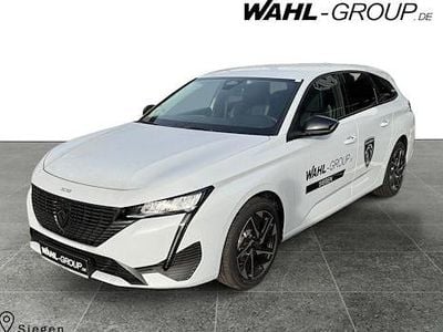 Neu Peugeot 308 SW Allure 136 PS (100 kW) 2025 Weiss/typ aussenverkleidung l Kombi