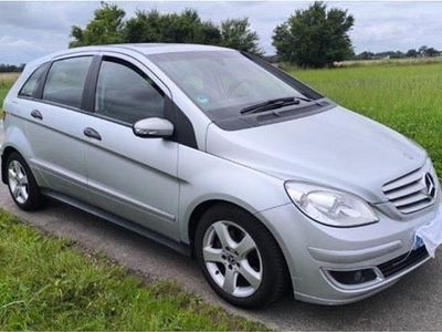 Mercedes B180