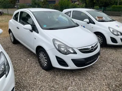 Gebraucht Opel Corsa Selection 69 PS (50 kW) 2014 Weiß Kleinwagen