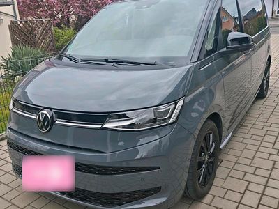 Usado VW Multivan Edition 150 HP (110 kW) 2024 Cinzento Monovolume