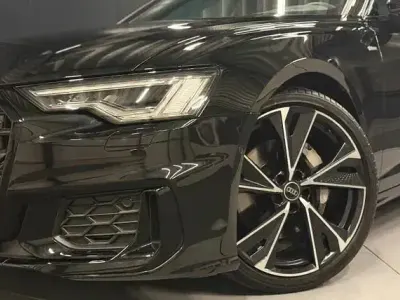 Gebraucht Audi A6 S-Line 286 PS (210 kW) 2024 Mythosschwarz metallic Kombi