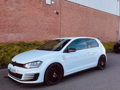Gebraucht VW Golf GTI 220 PS (161 kW) 2015 Weiß Coupé