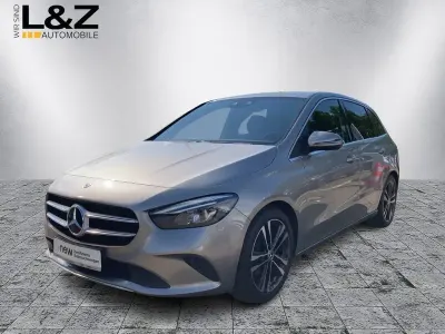 Gebraucht Mercedes B180 Business 136 PS (100 kW) 2020 Mojavesilber metalliclack (metallic) Van / Kleinbus