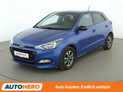 Gebraucht Hyundai i20 Passion 84 PS (61 kW) 2018 Fifa blue/champion blue Kleinwagen