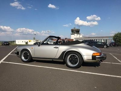 Silber Gebraucht 1983 Porsche 911SC Cabrio | 84.250 €