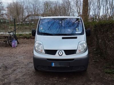 gebraucht Renault Trafic mit Campingbett