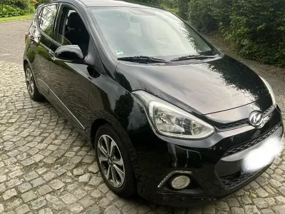 Gebraucht Hyundai i10 Edition 69 PS (50 kW) 2013 Schwarz Kleinwagen