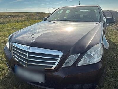Mercedes E200