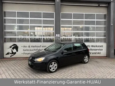 Gebraucht VW Golf VI Comfortline 122 PS (89 kW) 2010 Schwarz Kleinwagen