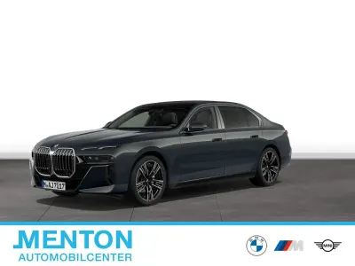 Gebraucht BMW 740 299 PS (219 kW) 2025 Grau Limousine