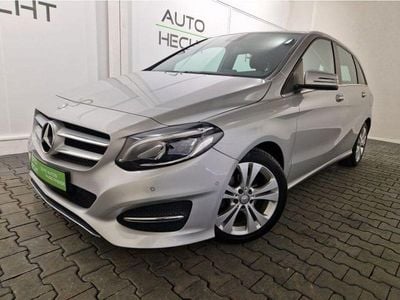 Gebraucht Mercedes 180 109 PS (80 kW) 2016 Polarsilber (metallic) Limousine
