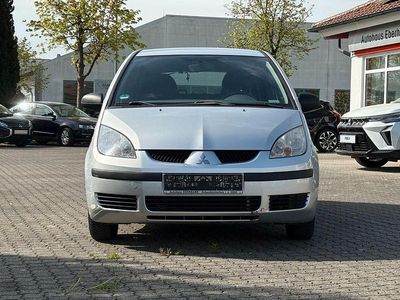 Begagnad Mitsubishi Colt Inform 75 HK (55 kW) 2007 Silver Sedan
