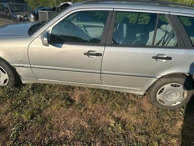 Mercedes C180