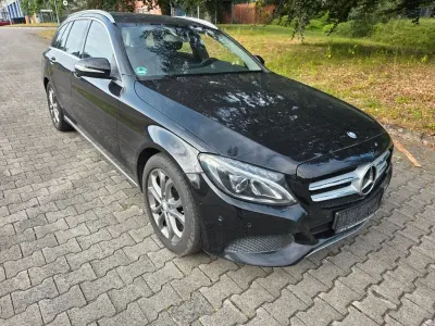 Gebraucht Mercedes C220 Edition 170 PS (125 kW) 2015 Schwarz Limousine