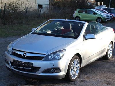 Silber Gebraucht 2006 Opel Astra Cabriolet Cabrio | 3.470 € (Etwas zu teuer)