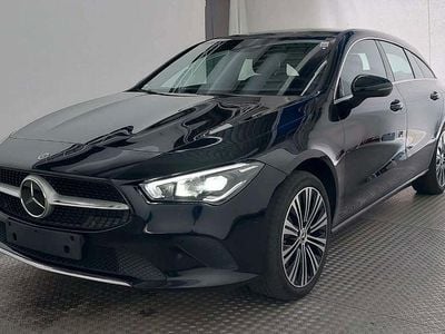 Second-hand Mercedes CLA250e Shooting Brake 218 CP (160 kW) 2023 Negru Break