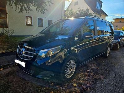 Mercedes V220